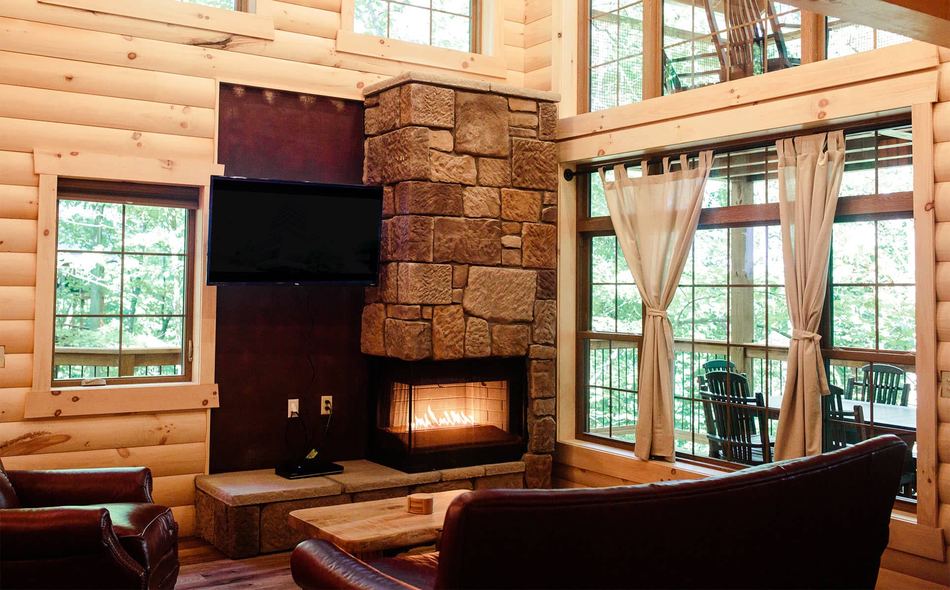 treehouse-1-living-room