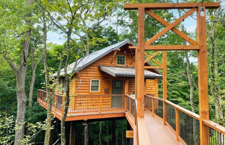 treehouse 7 entrance