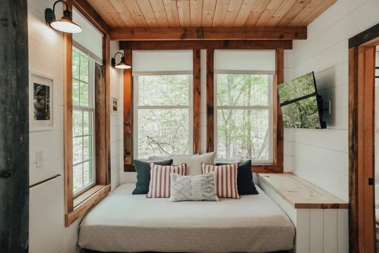 Best Treehouse Cabins in New England (You won't want to leave!)