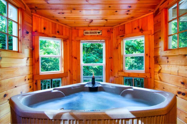 Cozy Cabin Retreat indoor hot tub