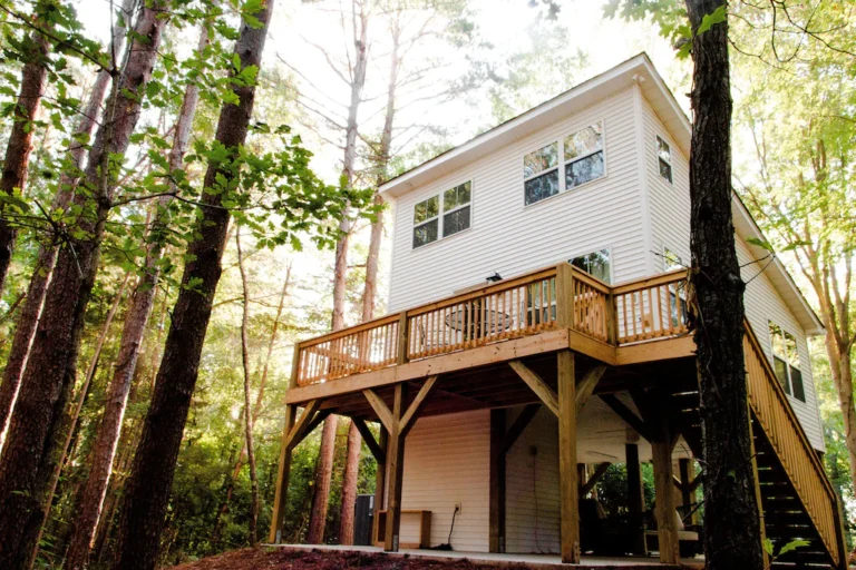 tiny treehouse
