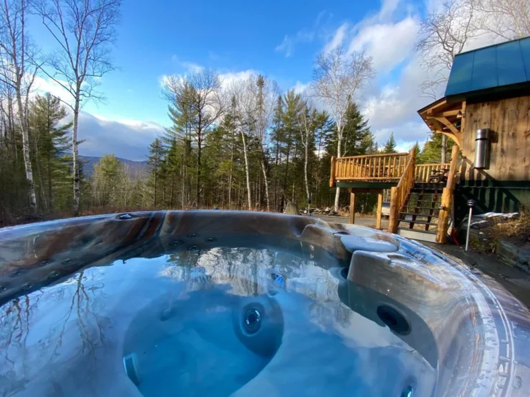 Best Cabins with Hot Tubs in Vermont for any budget in 2023