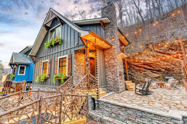 Alpine-Creekside-Chalet1