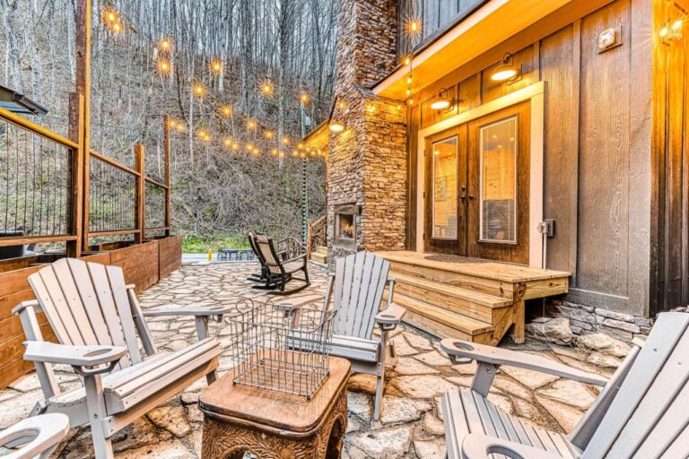 Alpine-Creekside-Chalet2
