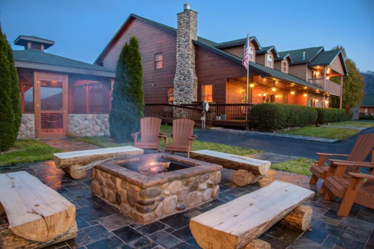Berry-Springs-Lodge1