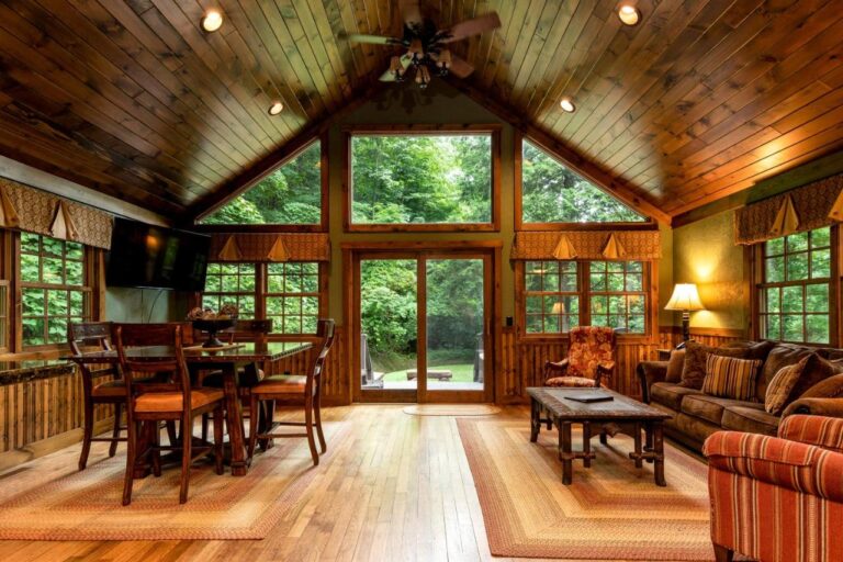 Historic-Tapoco-Lodge1