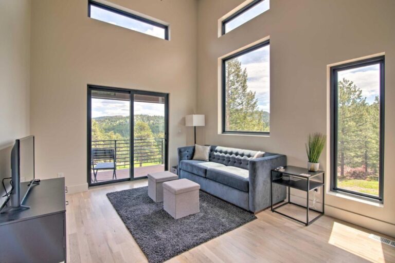 Modern-Evergreen-Cabin-on-35-Acres-with-Views2