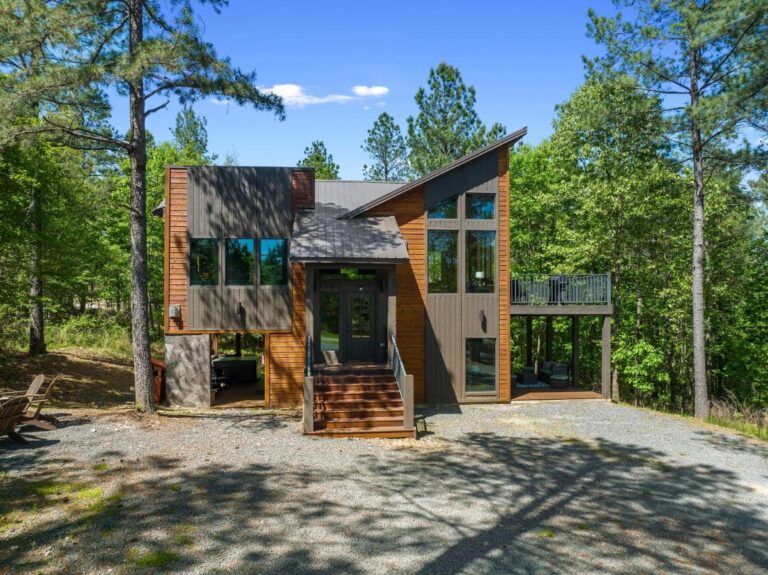 Over The Edge Family Cabin