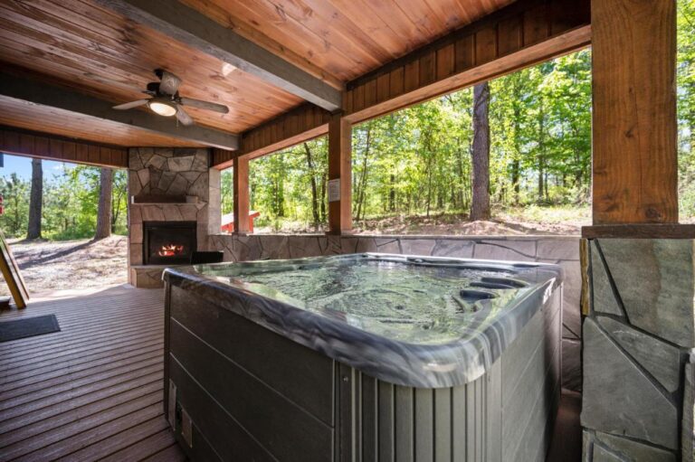 Over The Edge Family Cabin3