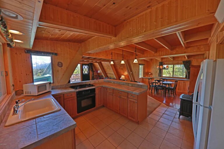 Spectacular-Mtn-Lake-Views.-A-Frame-Cabin-in-Grand-Lake-minutes-from-RMNP.3.jpeg