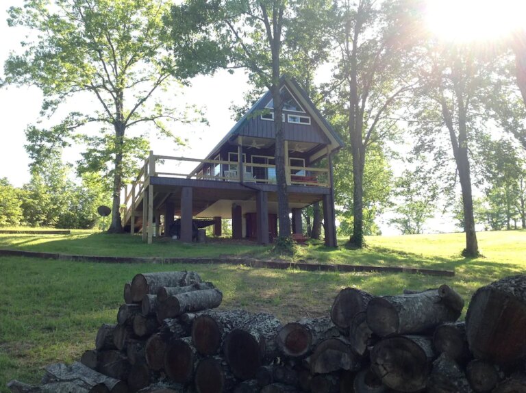 Sunrise-Mountain-Tree-House-Cabin1.jpeg