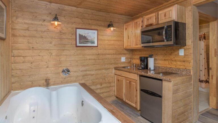 Upper-Canyon-Inn4