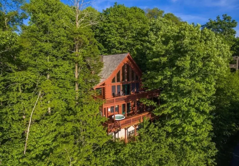 Best Cabins with Hot Tubs in Asheville for any budget in 2023