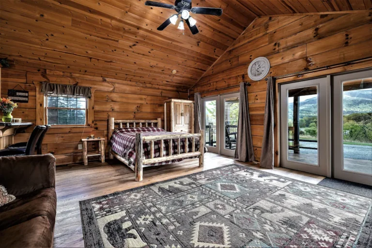 Cozy Log Cabin4