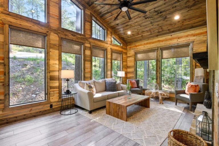 Cuddle-Up-Couples-Cabin-Luxury-Amenities-Outdoor-Patio-Hot-Tub-Fire-Pit-with-Firewood-Secluded-5