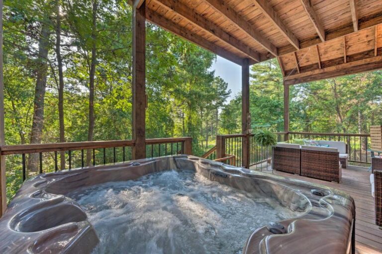 Luxury Forest Cabin