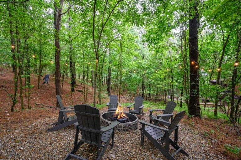 Luxury Forest Cabin2