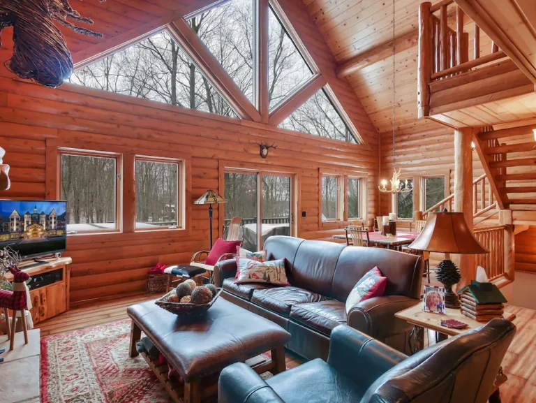 Mountain Cabin 8302