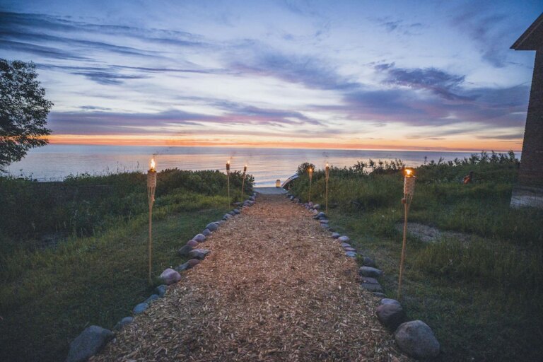 NORTHERN-LIGHTS-Attractive-Year-Round-Beach-House-on-Lake-Superior.-3.jpeg