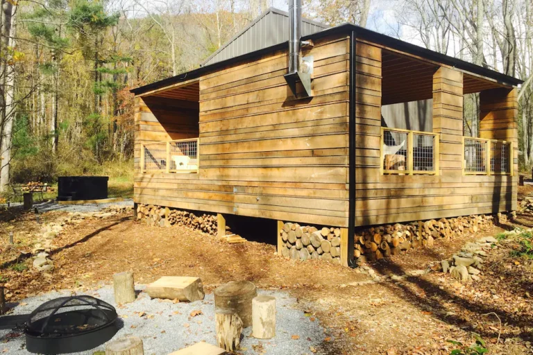 New-Cabin-Hot-tub-fire-pit-nearby-hiking-short-Uber-downtown.-3.jpeg