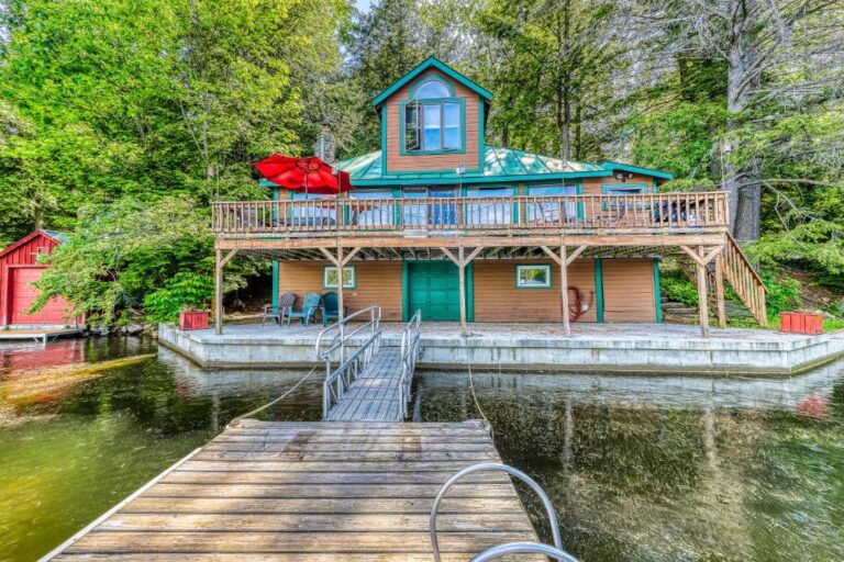 Hall's All-Seasons Lake House1