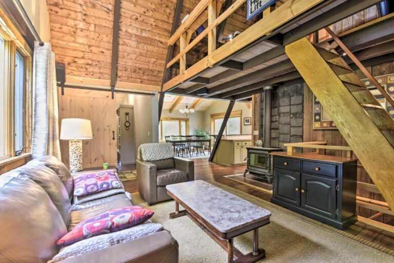 Inviting A-Frame Cabin1